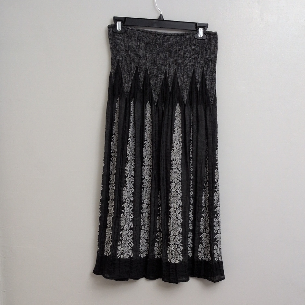 Lapis Broomstick Embroidered Floral Skirt